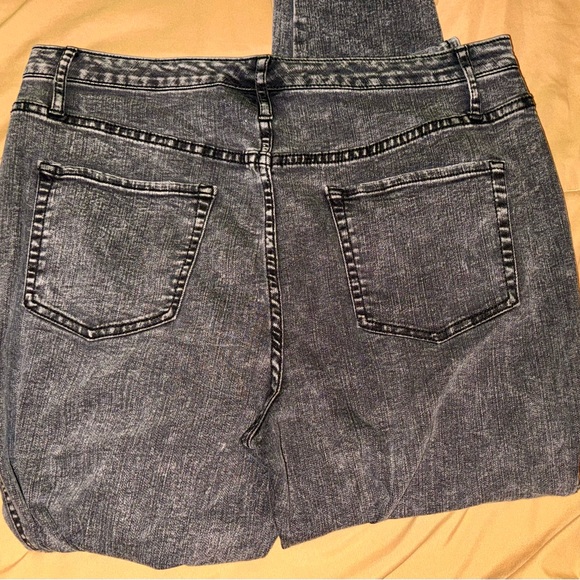 wild fable High-Rise Washed Black/Gray Button-Front Jeans - Picture 2 of 5